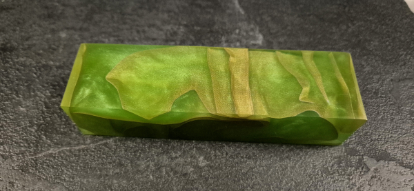 Green brass mesh stripes